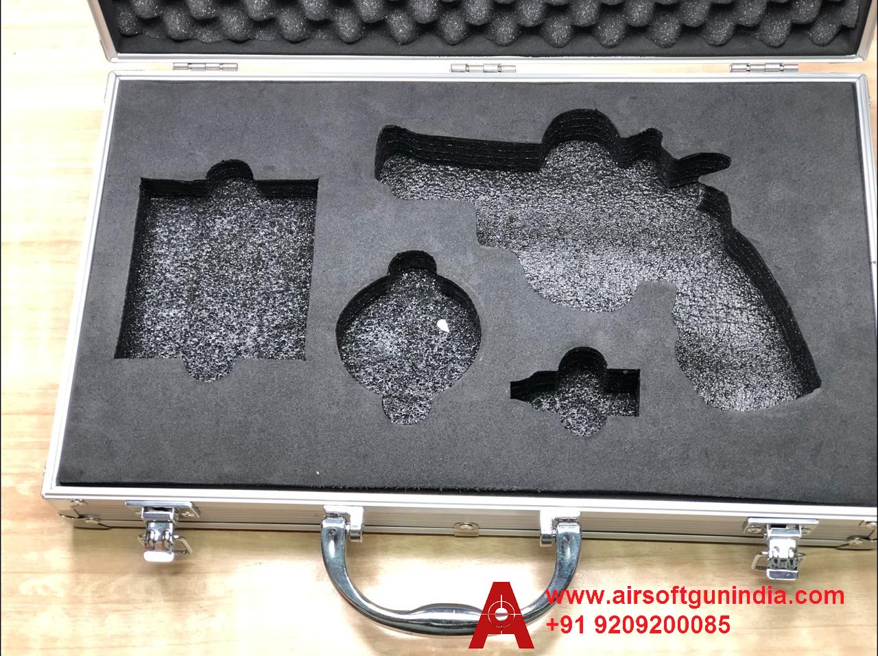Customized Storage Metal Gun Box/ Gun Case For Dan Wesson CO2 BB Revolver, Gold, 2.5 INCH By Airsoft Gun India
